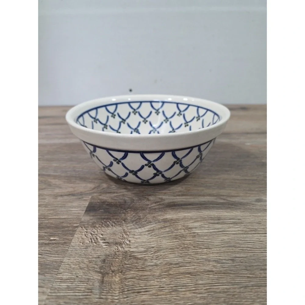Boleslawiec Plate Hand Made In Poland - White, Blue and Green - Vintage 8